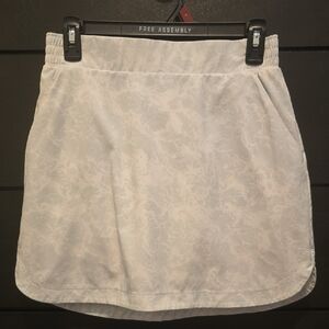 CALIA by Carrie Underwood Light Gray Mini Skirt